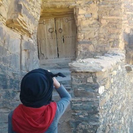 Amtoudi Aventure Lägenhet Id Aissa Exteriör bild