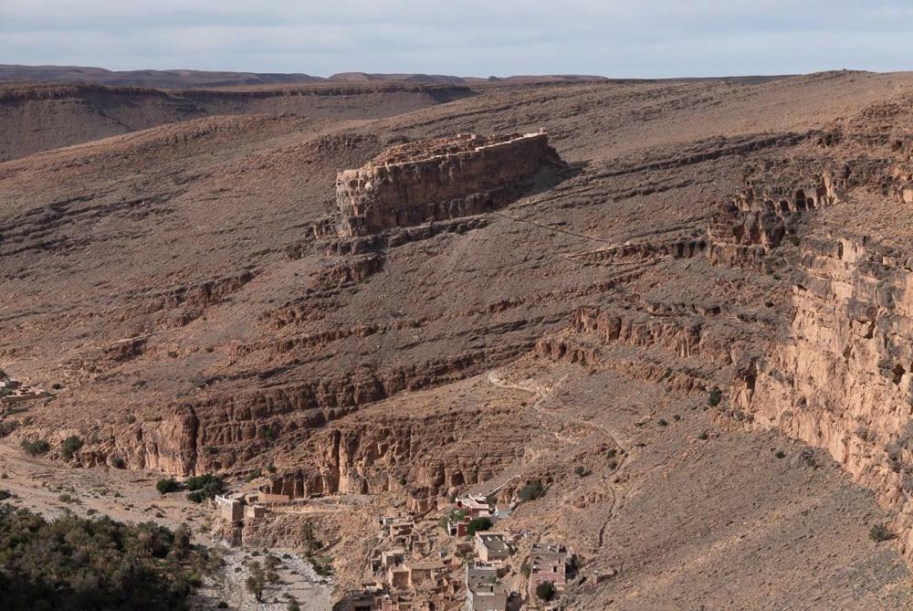 Amtoudi Aventure Lägenhet Id Aissa Exteriör bild